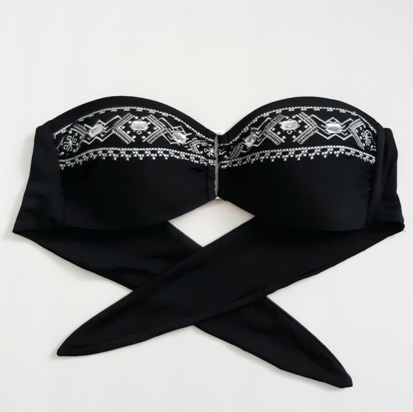 VENUS Other - Venus Bandeau Bikini Top